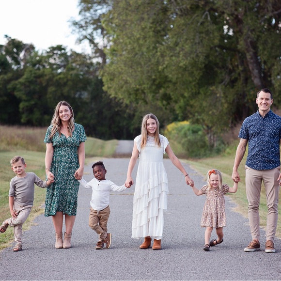 Meet your Posher, Audra - Picture 1 of 1